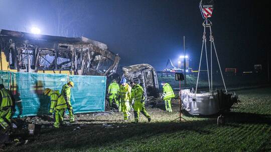 Unfall mit Tanklaster und Stadtbahn