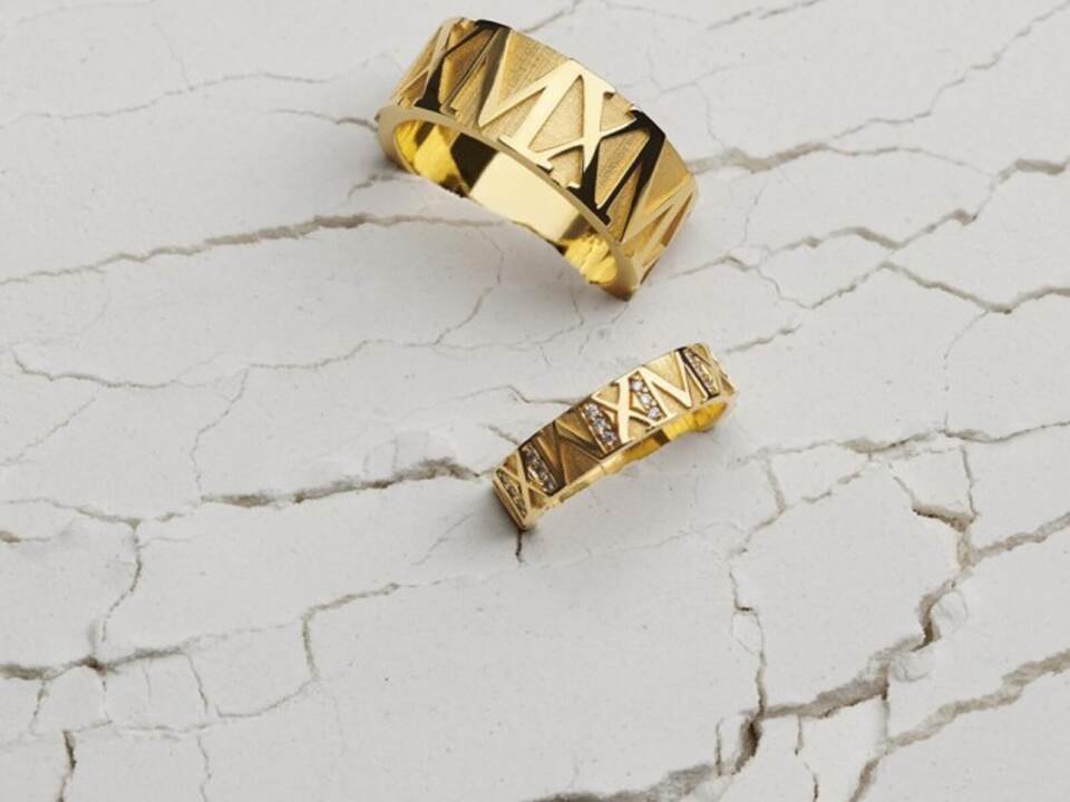 Aus Kunden-Initialen werden individuelle Symbole. Jasmina Jovy Jewelry