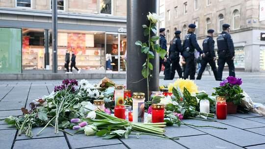 Nach der Attacke mit einem Auto mit zwei Toten in Mannheim Nach der Attacke mit einem Auto mit zwei Toten in Mannheim