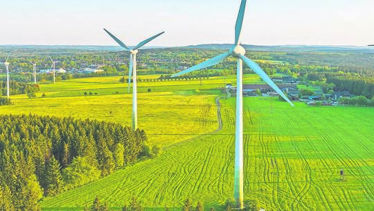 Derzeit versuchen Projektentwickler für Windkraftanlagen, private Grundstückseigentümer in Iptingen mit lukrativen Pachtverträge