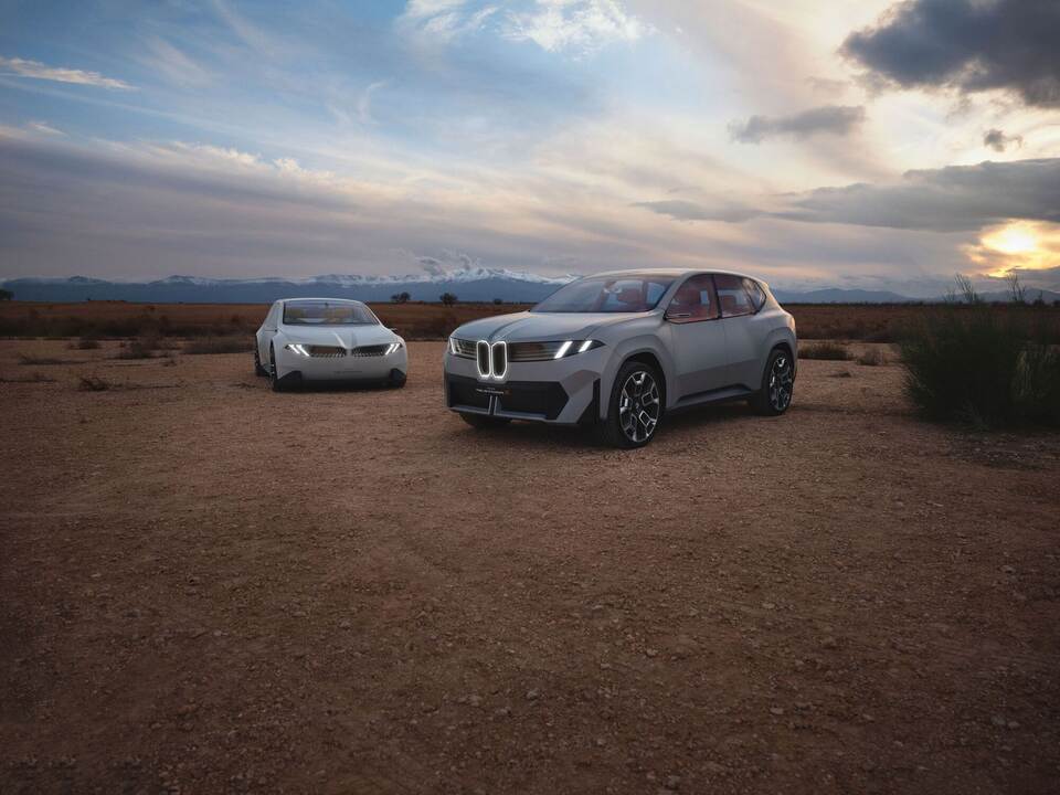 BMW Vision Neue Klasse (l) und dem BMW Vision Neue Klasse X BMW Vision Neue Klasse (l) und dem BMW Vision Neue Klasse X