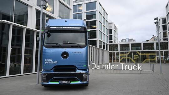 Daimler Truck Holding AG - Jahreszahlen