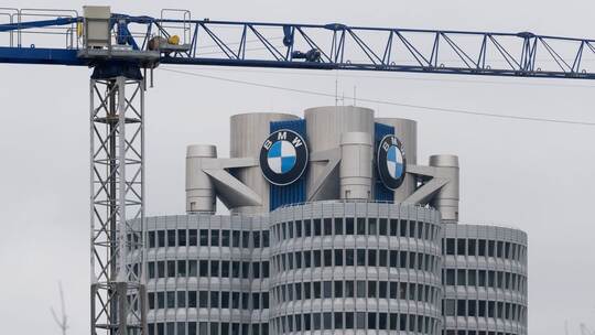 BMW AG - Jahreszahlen 2024 BMW AG - Jahreszahlen 2024