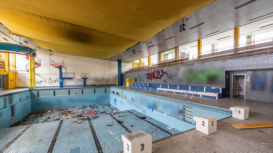 Ruine Emma Jaeger Bad