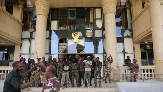 Sudans Regierungstruppen erobern Präsidentenpalast zurück Sudans Regierungstruppen erobern Präsidentenpalast zurück