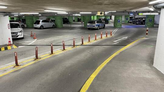 Die Tiefgarage unter dem Rathaus in Mühlacker wird von der Verwaltung wie auch von Kundinnen und Kunden, die die Innenstadt besu