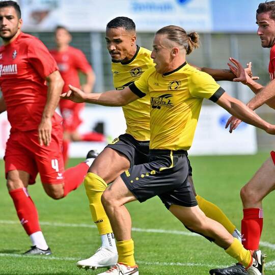 Die GU mit Alan Delic (vorne) wartet auf seinen Finalgegner. Der wird an diesem Samstag zwischen Gommersdorf und Sandhausen ermi