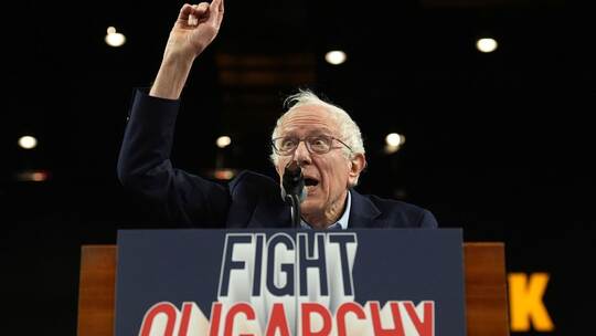 Tot stellen oder angreifen? Das Trump-Dilemma der Demokraten Tot stellen oder angreifen? Das Trump-Dilemma der Demokraten