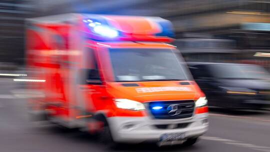 Krankenwagen im Einsatz Krankenwagen im Einsatz