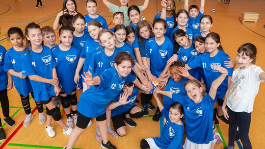 Beim „Volleyball grenzenlos“ erlebten die Kinder am Sonntag Spaß und Miteinander. Fotomoment