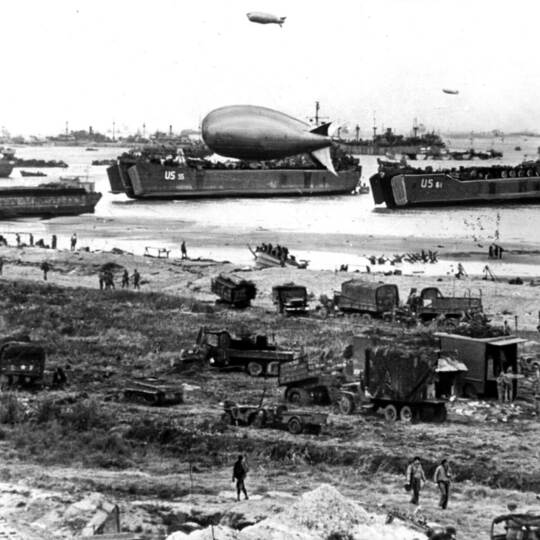 Die Invasion der Normandie durch westalliierte Truppen, welche am 6. Juni 1944, dem sogenannten D-Day, begann, bedeutete die Erö Das Gedenkjahr 2014