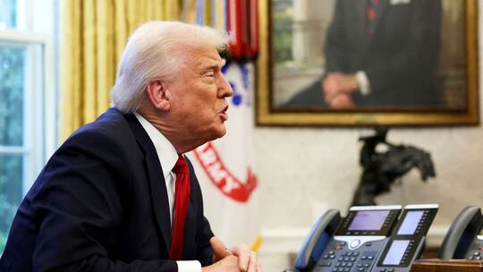 US-Präsident Trump spricht im Oval Office
