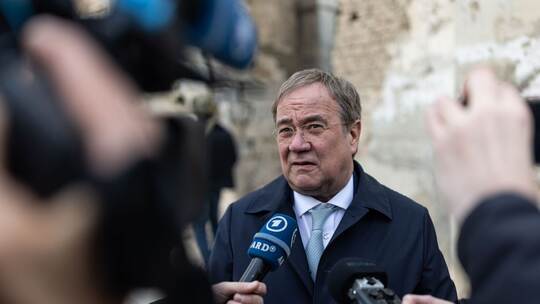 Laschet: Trump so eng wie möglich an Europa binden