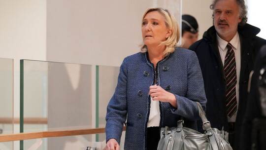 Gericht urteilt über Le Pen in Prozess um EU-Geld Gericht urteilt über Le Pen in Prozess um EU-Geld