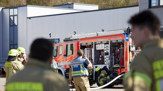 Feuerwehreinsatz bei der Firma elumatec.