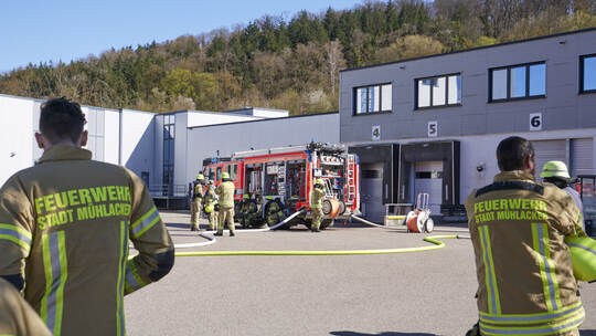 Feuerwehreinsatz bei der Firma elumatec.