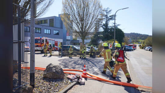Feuerwehreinsatz bei der Firma elumatec.
