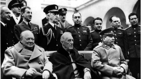 Der britische Premier Winston Churchill, US-Präsident Franklin D. Roosevelt und der sowjetische Diktator Josef Stalin (von links Jalta Konferenz 1945