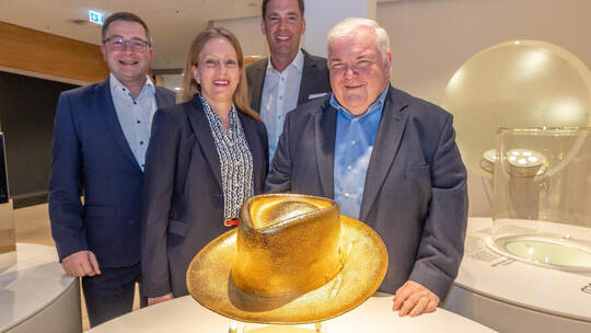 Goldene Hut Sparkasse