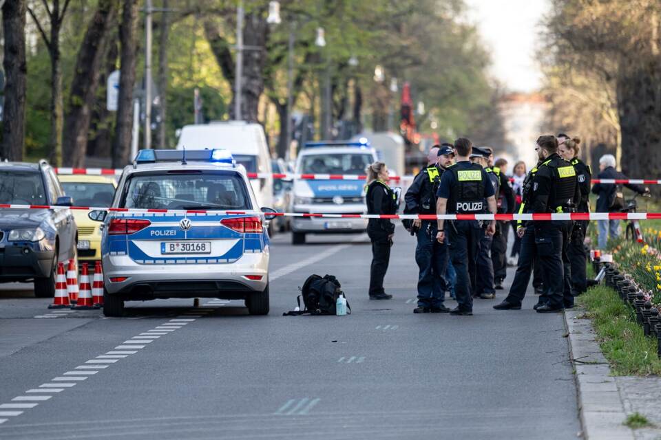 Mann in U-Bahnhof erstochen Mann in U-Bahnhof erstochen