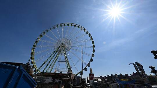 Aufbau 85. Stuttgarter Frühlingsfest