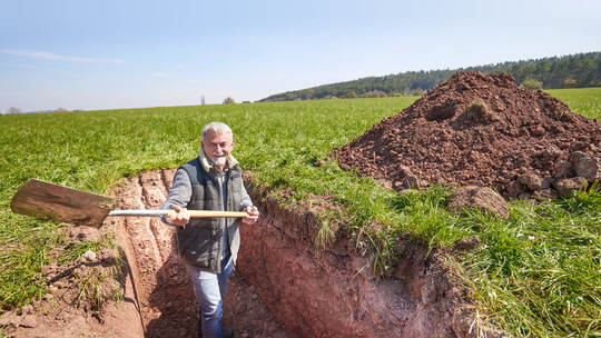 Bodenschulung auf dem Betrieb von Gerd Philipp im Rahmen des HumusKlimaNetz.