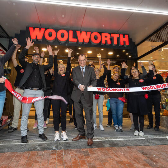 Eröffnung Woolworth Mühlacker