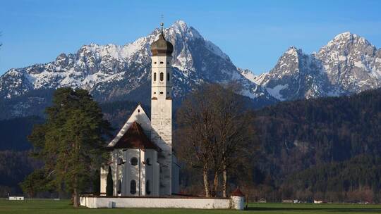 Sonniger Morgen in Bayern