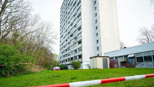 Tödlicher Sturz von Balkon - Ermittlungen