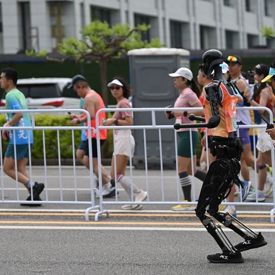 Roboter-Halbmarathon in Peking