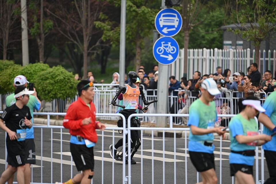 Roboter-Halbmarathon in Peking