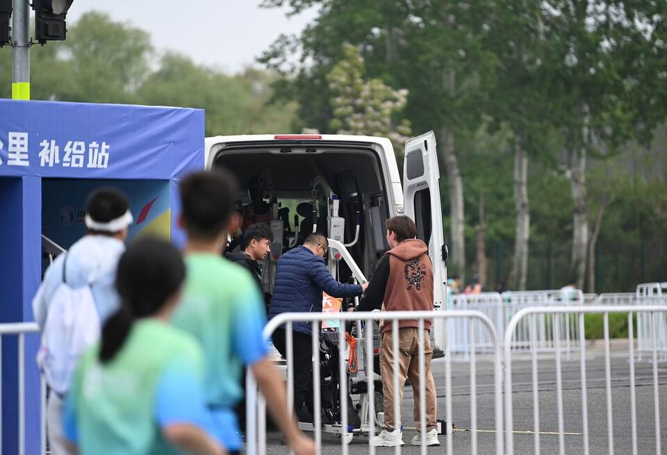 Roboter-Halbmarathon in Peking