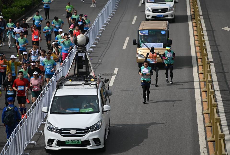 Roboter-Halbmarathon in Peking