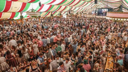 Stuttgarter Frühlingsfest - Fassanstich
