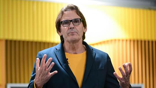 Landeskriminalamt zeigt gesprengten Geldautomaten Landeskriminalamt zeigt gesprengten Geldautomaten