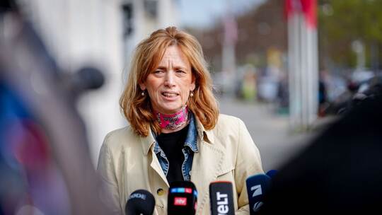 Karin Prien Karin Prien