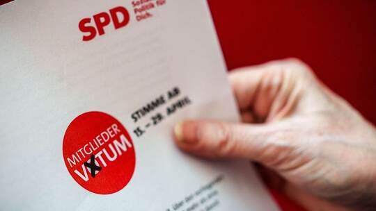 Mitgliedervotum der SPD zum Koalitionsvertrag Mitgliedervotum der SPD zum Koalitionsvertrag