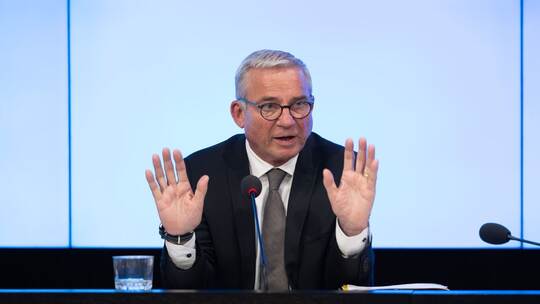 Thomas Strobl Thomas Strobl