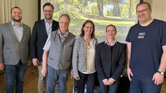 Die Referenten und Organisatoren des 2. Tourismus-Dialogs in Bad Wildbad wollen die Stadt und die Beherbergungsbetriebe voranbri