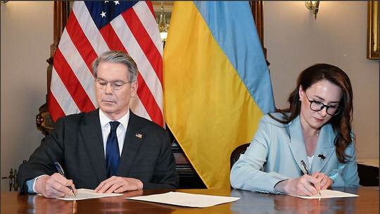 USA und Ukraine schließen Rohstoffabkommen