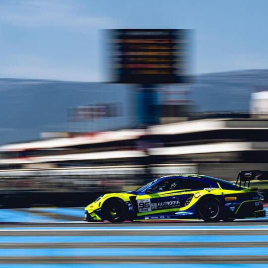 Mit dem Porsche 911 GT3 R #96 erhofft sich Rutronik Racing am Wochenende eine Top-Platzierung. Foto: Gruppe C Photography
