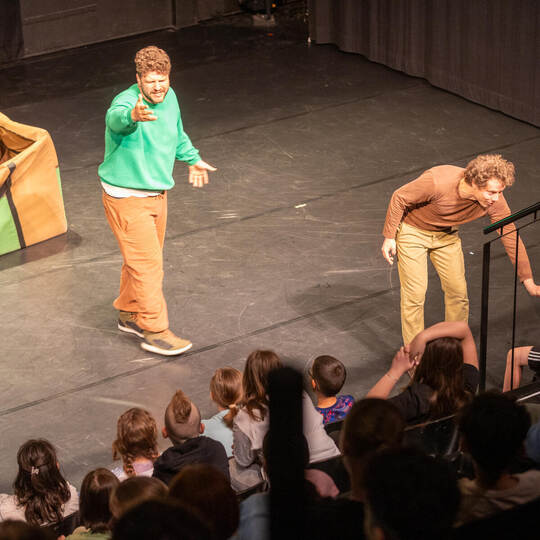 Jugendtheater Sponsored by AMK