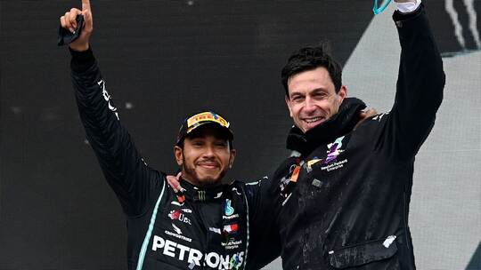 Lewis Hamilton und Toto Wolff