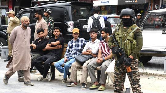 Nach Anschlag in Kaschmir - Erhöhte Sicherheit