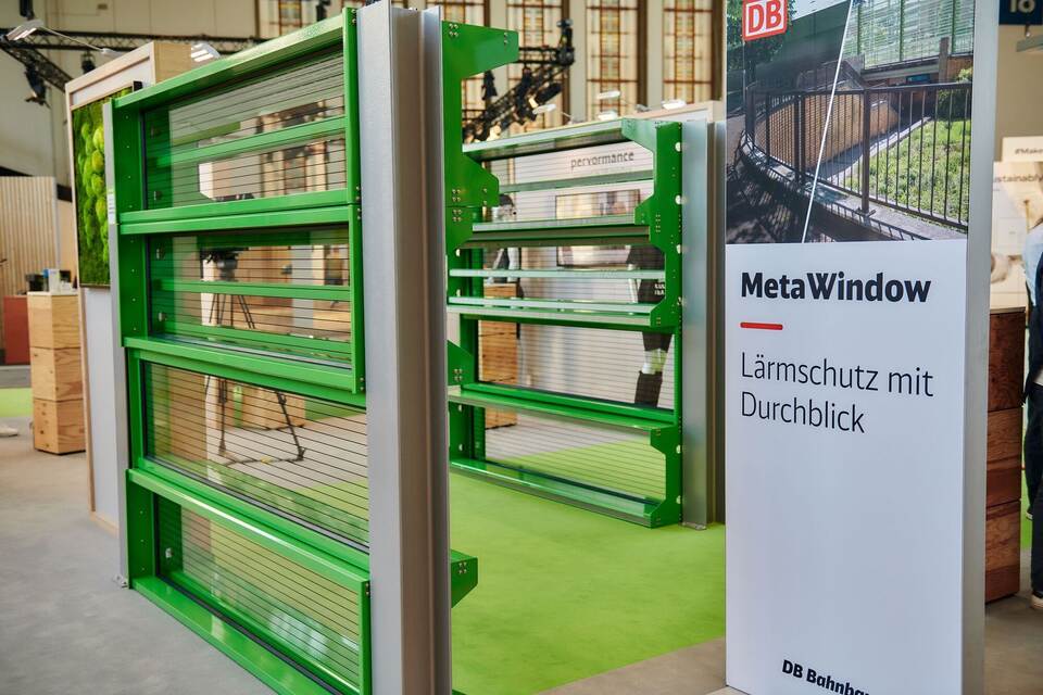 Transparente Schallschutzwand