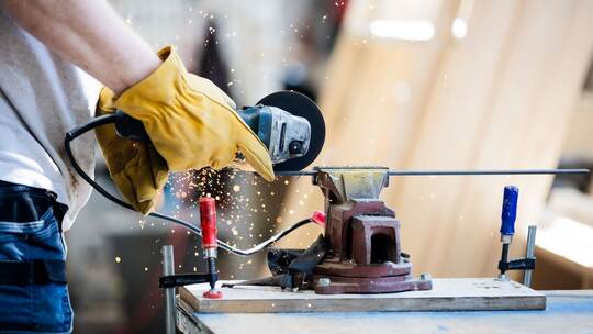 Werkstatt für Holz- und Metallarbeiten Werkstatt für Holz- und Metallarbeiten