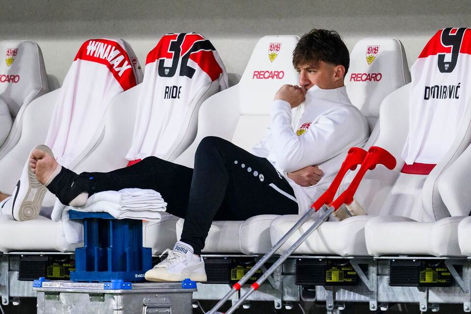 VfB Stuttgart - FC Augsburg VfB Stuttgart - FC Augsburg