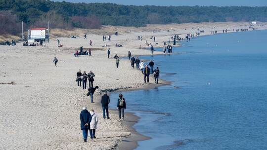 Spaziergänger auf Usdeom