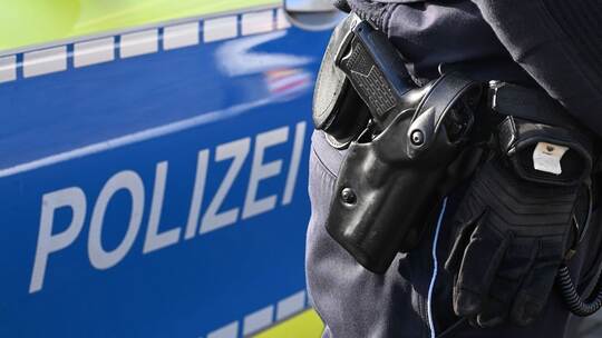 Polizei - Symbolbild Polizei - Symbolbild