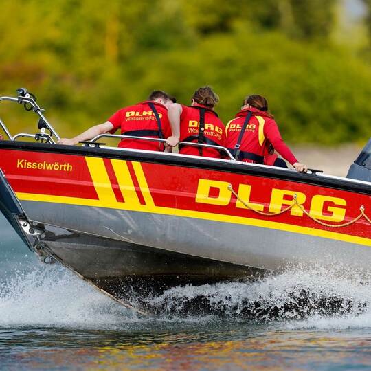 DLRG legt Zahlen zu Lebensrettungen 2024 vor DLRG legt Zahlen zu Lebensrettungen 2024 vor